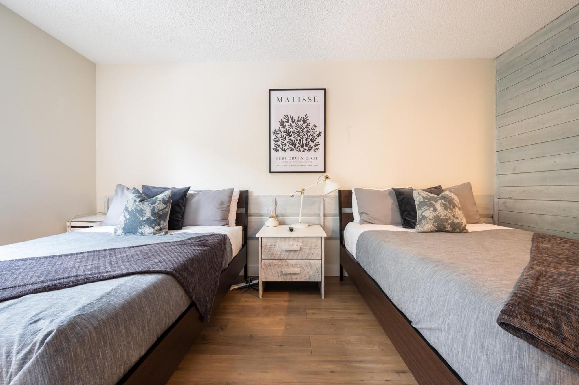 Creekside Oasis 4 Beds Pool And Hot Tub Apartment Whistler Exterior photo